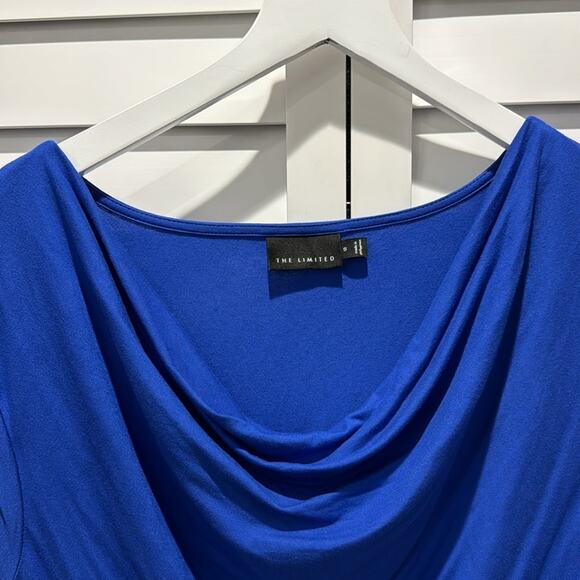 The Limited Pre loved draped front Top with elastic Bottom. - Picture 2 of 6